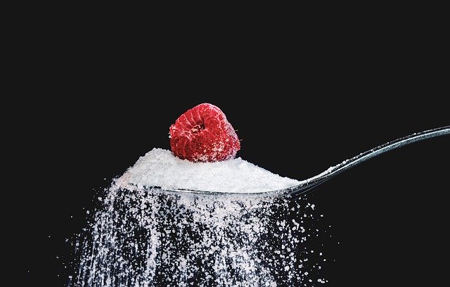 bílý cukr nám chutná, není ale nejzdravější