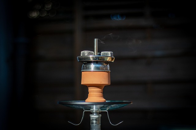 Vodní dýmka v akci.